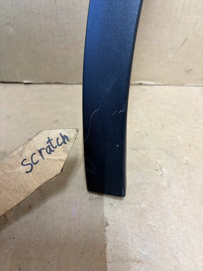 ✅25-26 Tesla Model Y Front Left Fender Garnish Molding 1937597-00-C /scratched