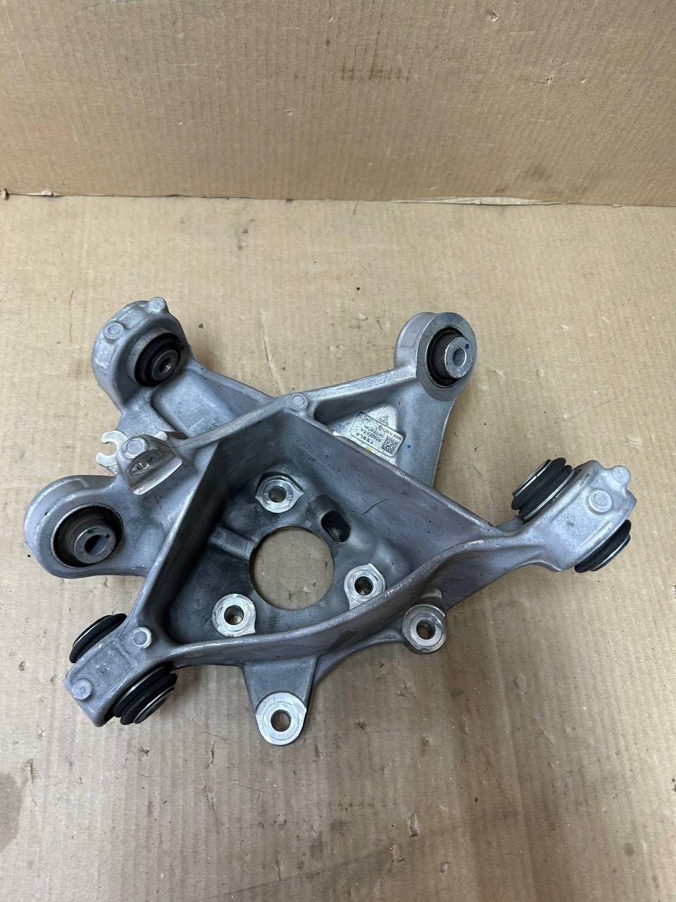 ✅ OEM Tesla 2020-2023  Model Y Rear Left LH Steering Knuckle 1288411-00-A