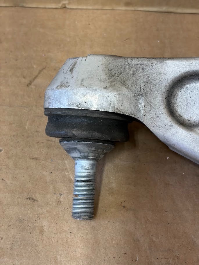 ✅ 17-23 Tesla Model 3 Front Left/Right Lower Control Arm 1044341-00-D