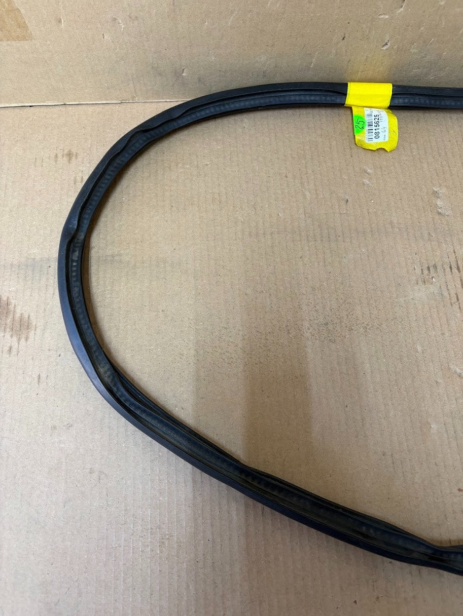 ✅20-24 Model Y Rear Left+Right Primary Body Weatherstrip Rubber Seal 1497675/76