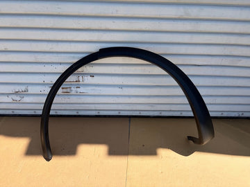 ✅ 2016-2026 Tesla Model X Rear Left Fender Garnish Trim 1035290-00-G /scratched