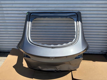 ✅ 20-23 Tesla Model Y Rear Trunk Lid Silver w/dent and scratches