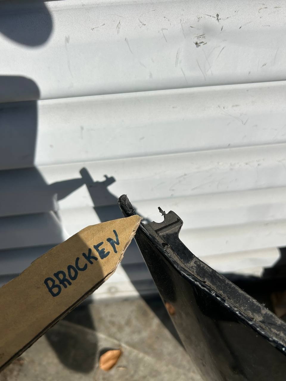 ✅ 2016-2020 Tesla Model S Rear Bumper Black OEM /broken