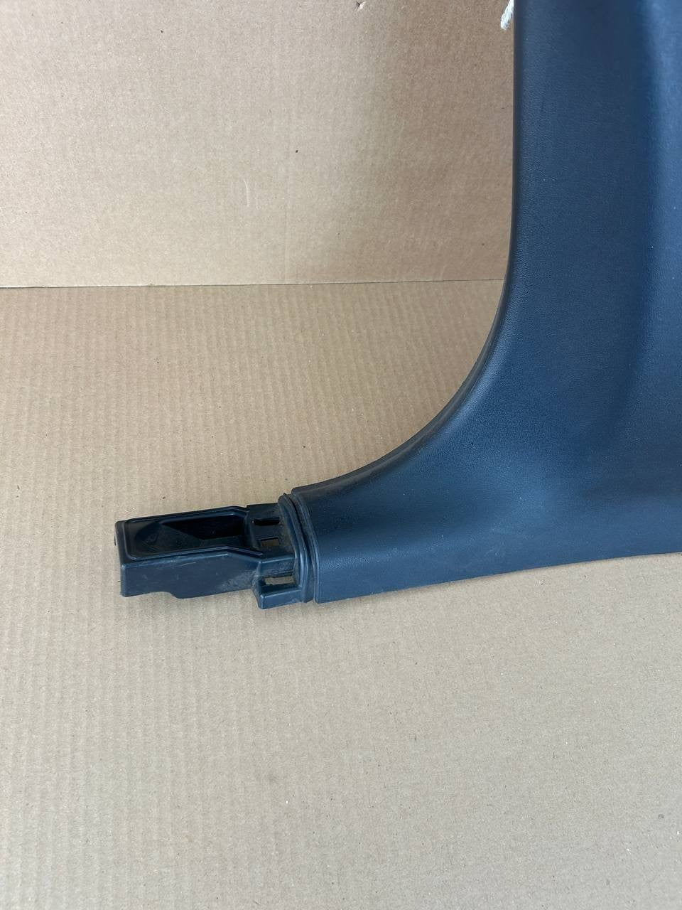 ✅ 2020-2024 Tesla Model Y MY Left B-Pillar Lower Trim Cover Panel 1494623-88-A
