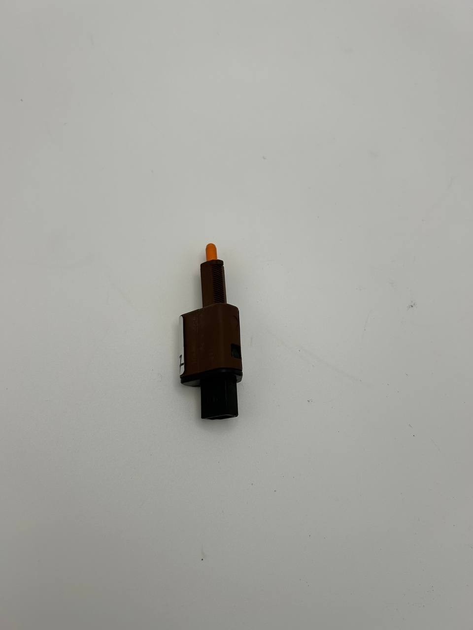 ✅ 2021 Tesla Model 3 Brake Pedal Switch 1044681-00-B OEM