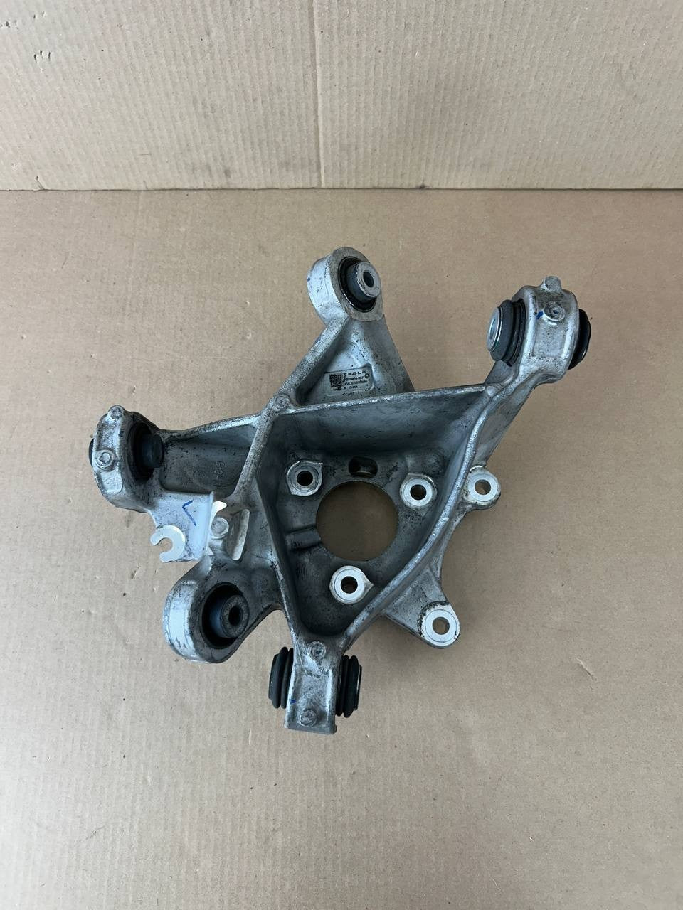 ✅ OEM 2020 - 2024 Tesla Model Y Rear Left Driver Steering Knuckle 1188416-00-F