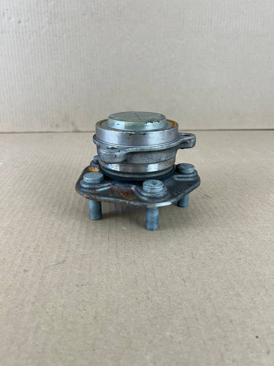 ✅2025 Tesla Model 3 Highland Front Wheel Hub 1044122-00-F /broken