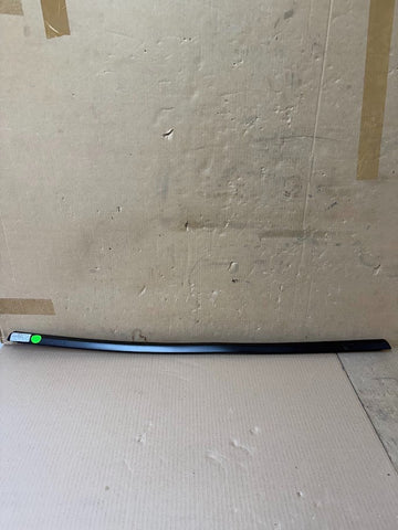 ✅17-23 Tesla Model 3 Rear LH/RH Outer Door Belt Weatherstrip 1080745/47/bent