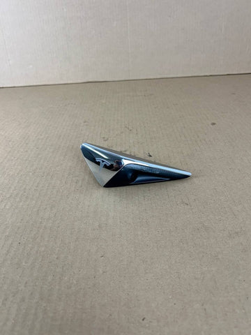 ✅ 17-23 Tesla Model 3 OEM Left Fender Camera Turn Signal 1125107-77-E /crack