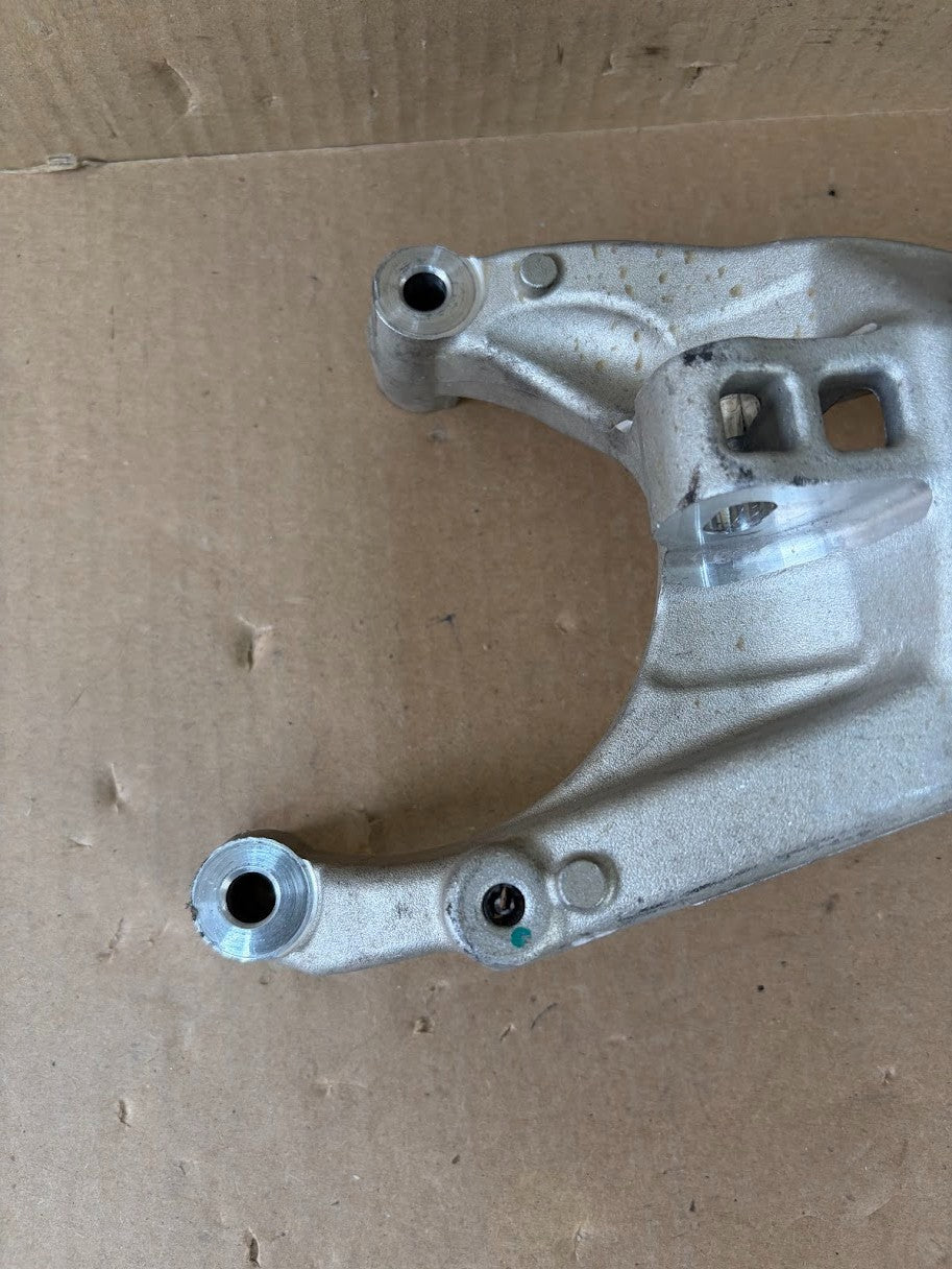 ✅ 16+  Model S/X Front Left Engine Drive Unit Motor Mount Bracket 1134684-00-C