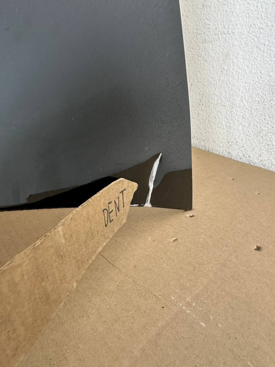 ✅2020-2023 Tesla Model Y Hood Black OEM w/dent and scratches