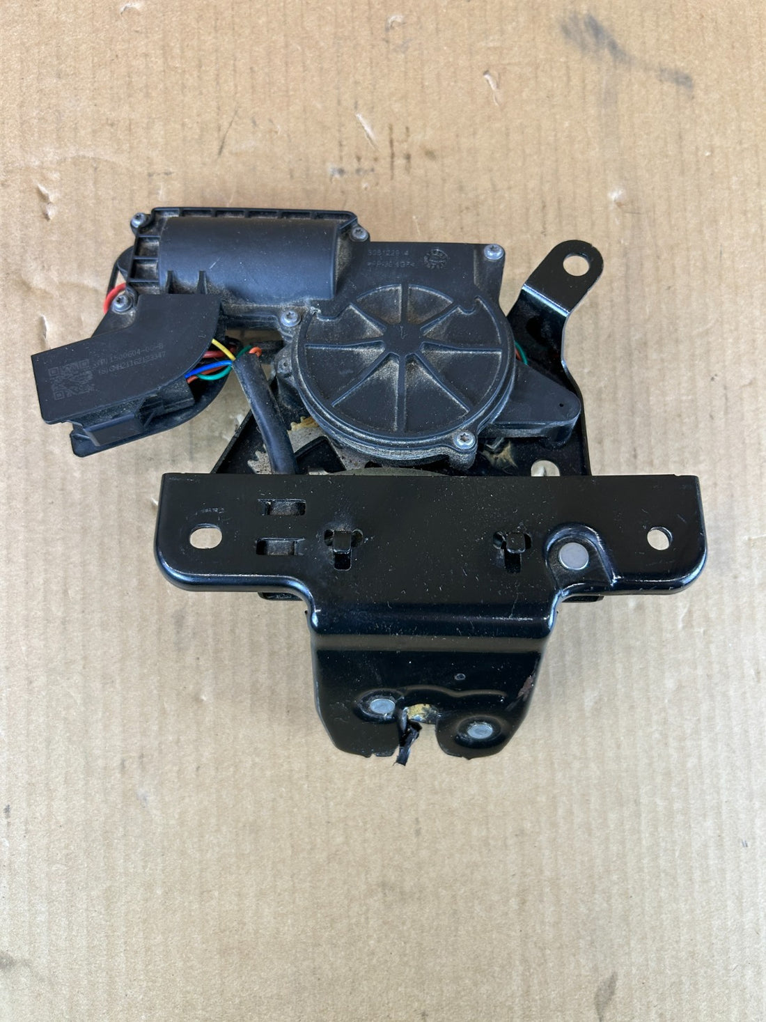 ✅ OEM 2020 - 2024 Tesla Model Y Rear Liftgate Trunk Lock Actuator 1500604-00-B