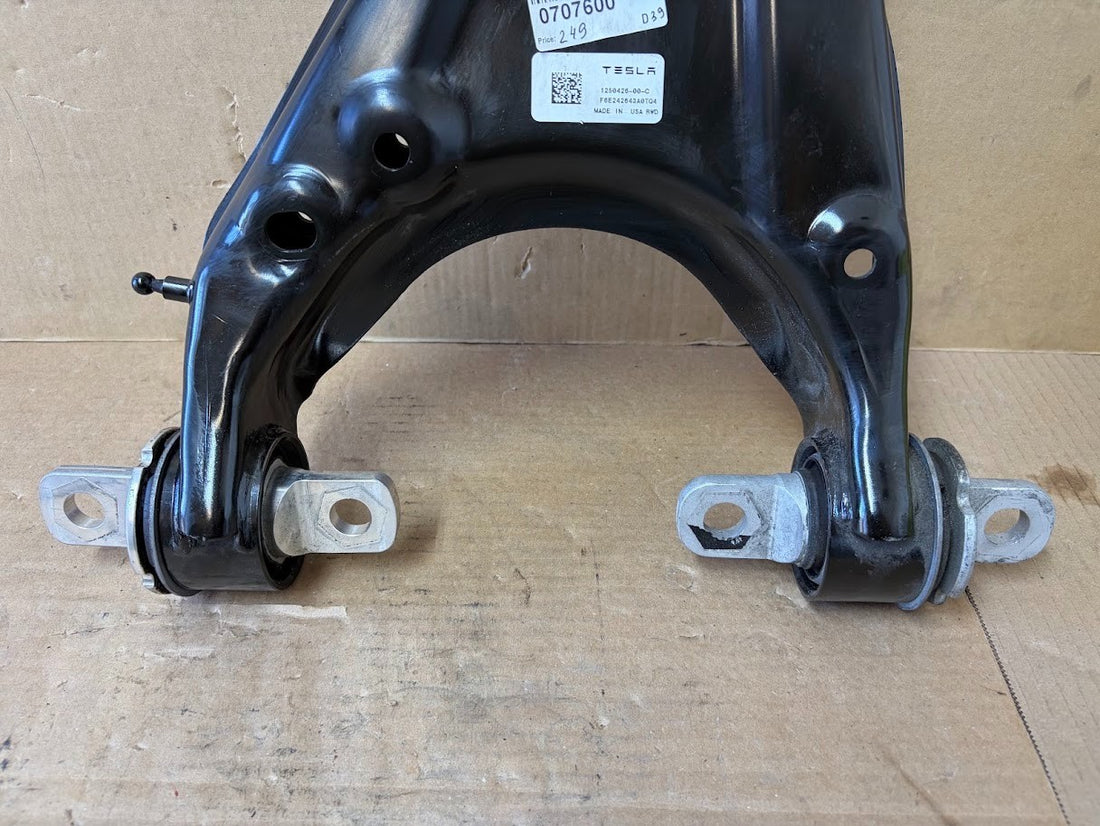 ✅ 2024 Tesla Cybertruck Rear Suspension Upper Control Arm Right OEM 1250426-00-C