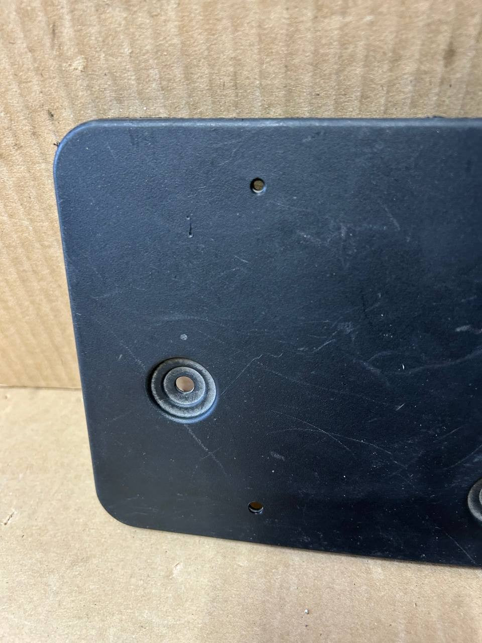 ✅ 2012-2015 Tesla Model S Front License Plate Holder Bracket Frame 1018100-00-B