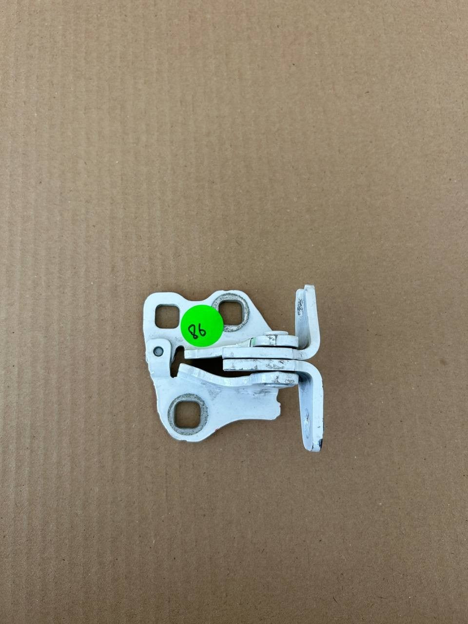 ✅ 17-23 Model 3 Front Left Lower Door Hinge Closure Assist 1101037