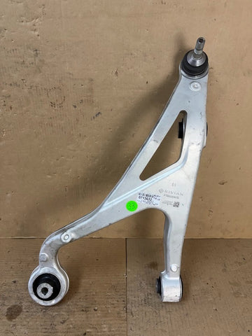 ✅ Rivian R1S/R1T Front Left Lower Control Arm PT00001878 /small crack on bushing