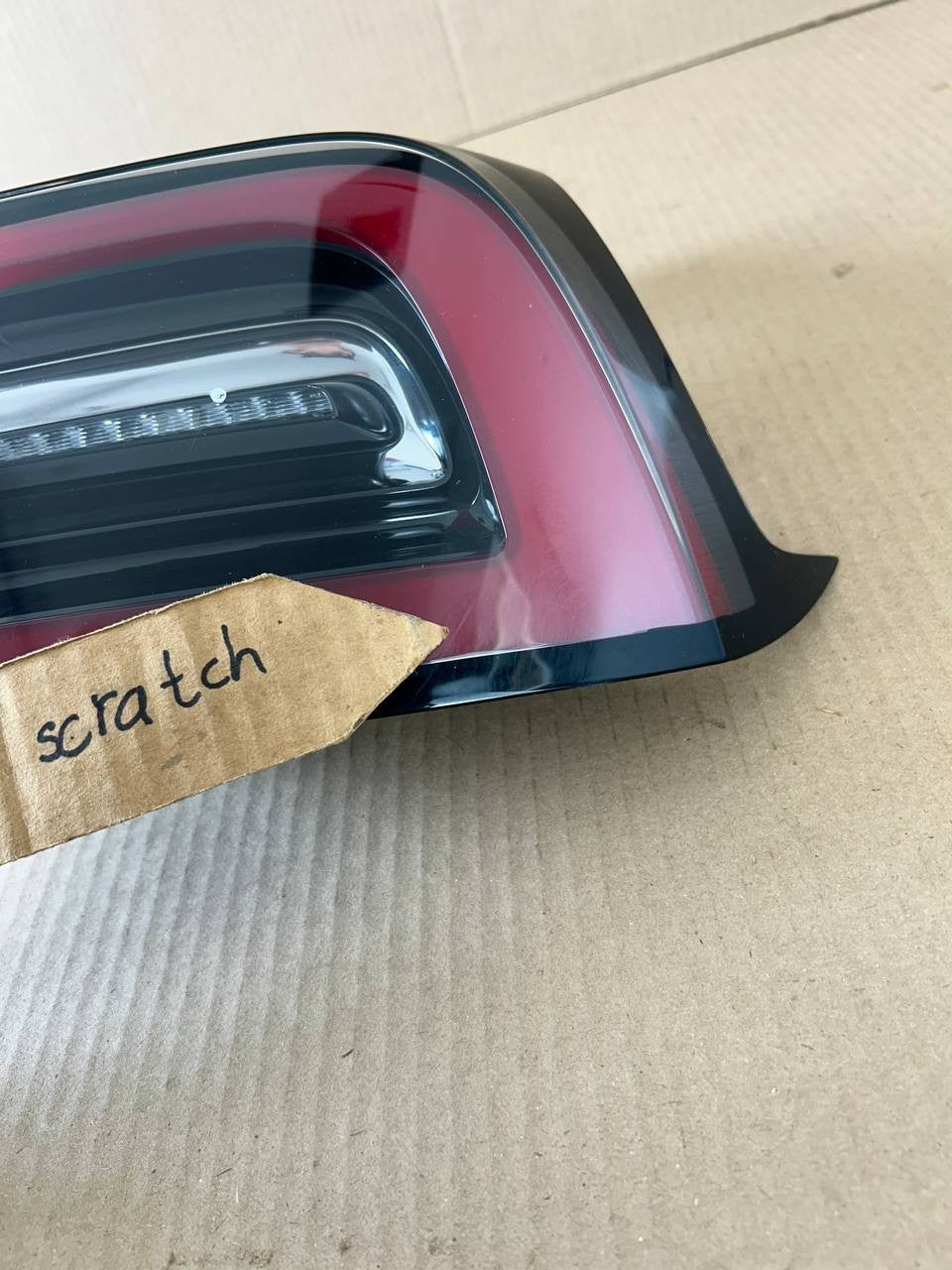 ✅ OEM 2017-23 Tesla Model 3 Rear Right Tail Light 3-Pin 1077398 w/scracthes
