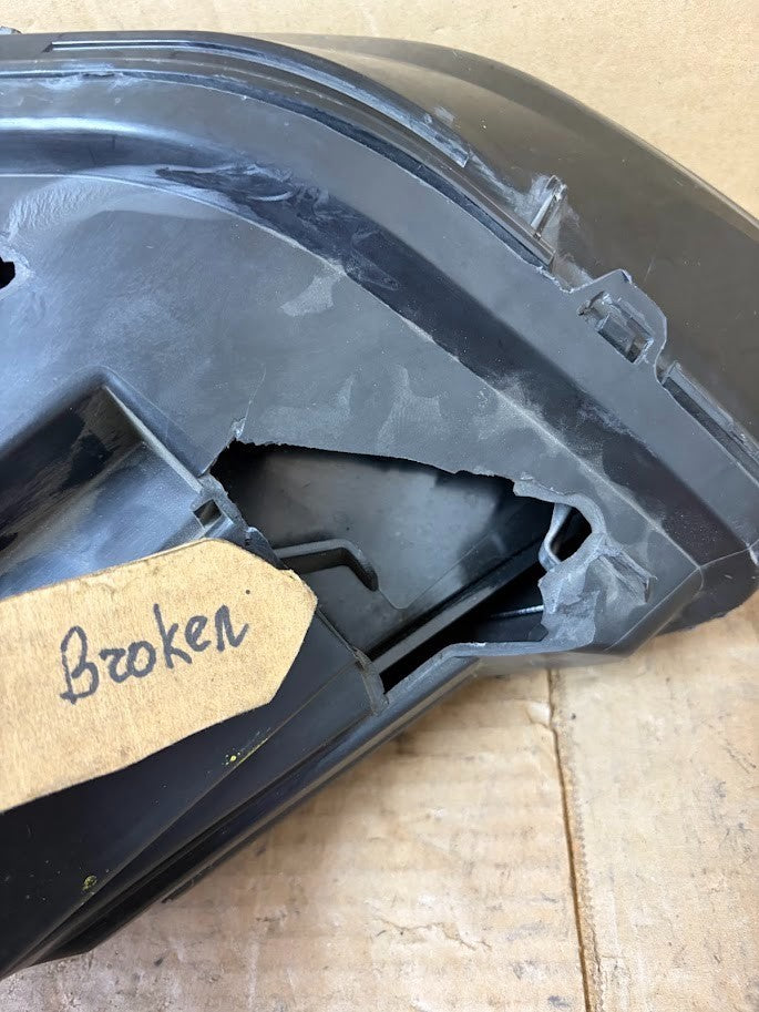 ✅16-20 Tesla Model X Front Right Passenger Side Headlight 1034315-00-B/cracked