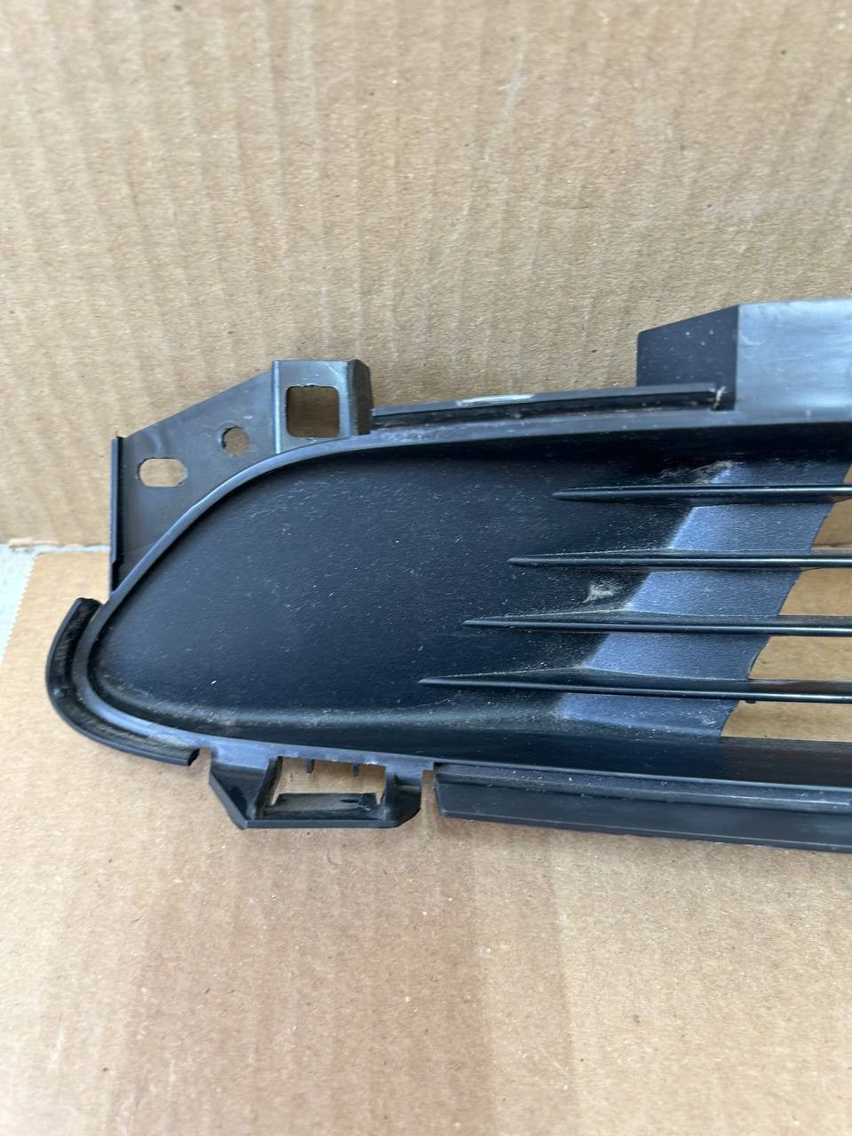 ✅ 2017-2022 Tesla Model 3 Front Bumper Lower Grille 1085927-00-C