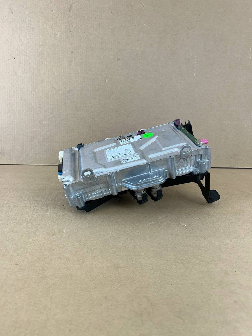 ✅2017-2023 Tesla Model 3 MCU Media Control Unit Car Computer Module 1681271-00-D