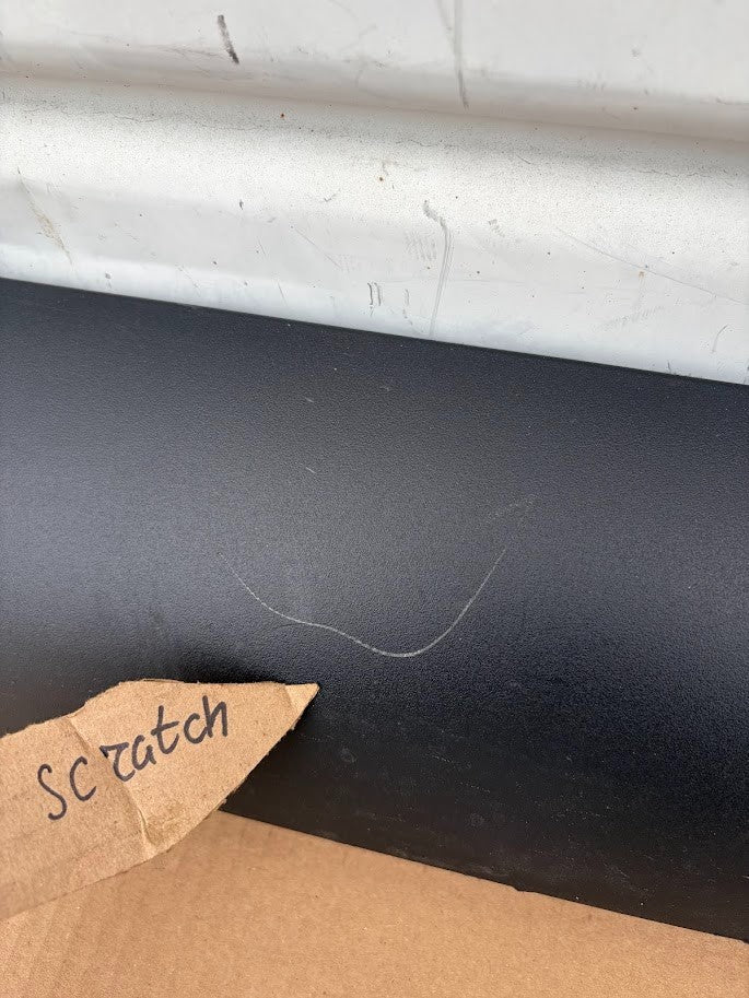 ✅ 25-26 Tesla Model Y Juniper Right Rocker Panel 1932565-00-B /scratched