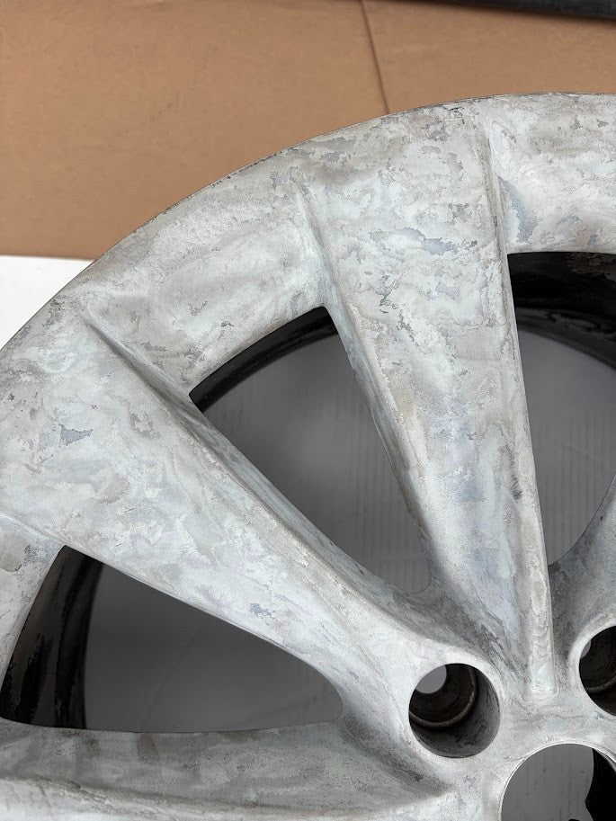 ✅ 2016-2020 Tesla Model X 20" Front  Wheel 1027244-00-A OEM