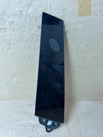 ✅17-23 Model 3 Right B-Pillar Applique Glass Trim Molding 1100441-00-C/scratched