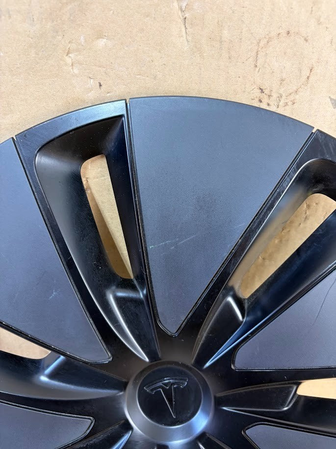 ✅2024-2025 Tesla Model 3  Wheel cover 18'' Black 1344251-P0-B