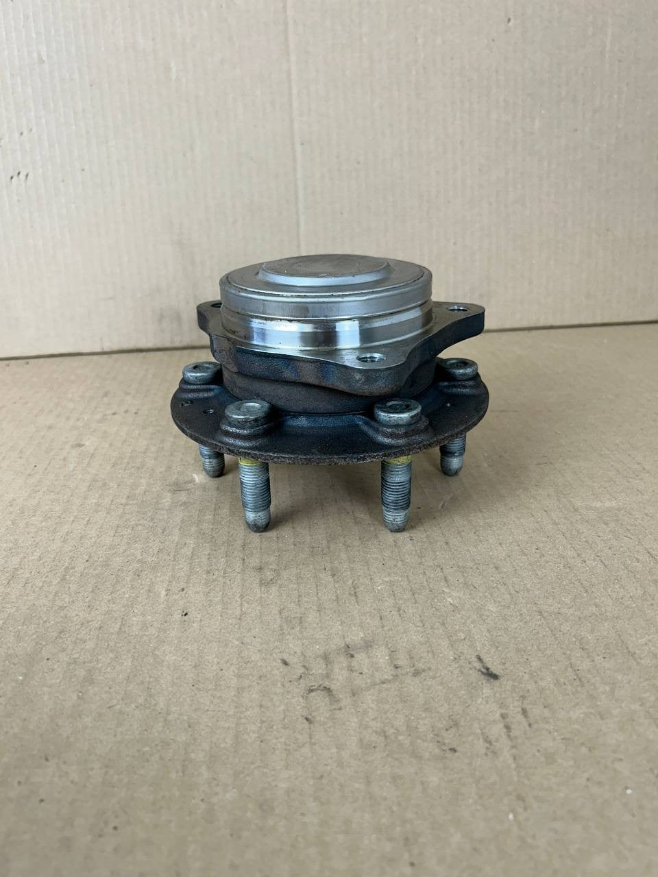 Genuine OEM GM Wheel Hub Wheel Bearing 13542501