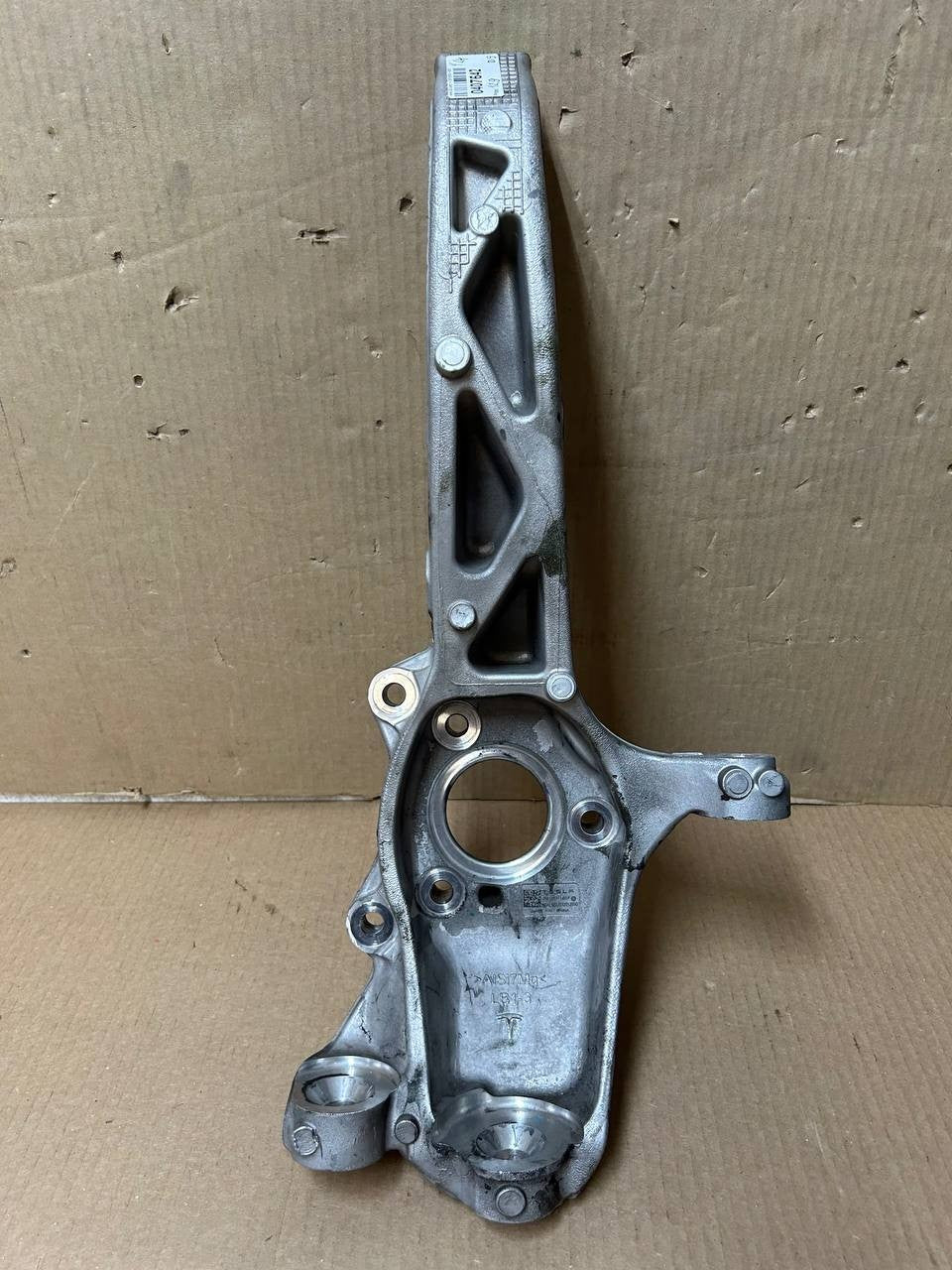 ✅ 2020-2024 Tesla Model Y Front Left Spindle Knuckle 1188311-00-F