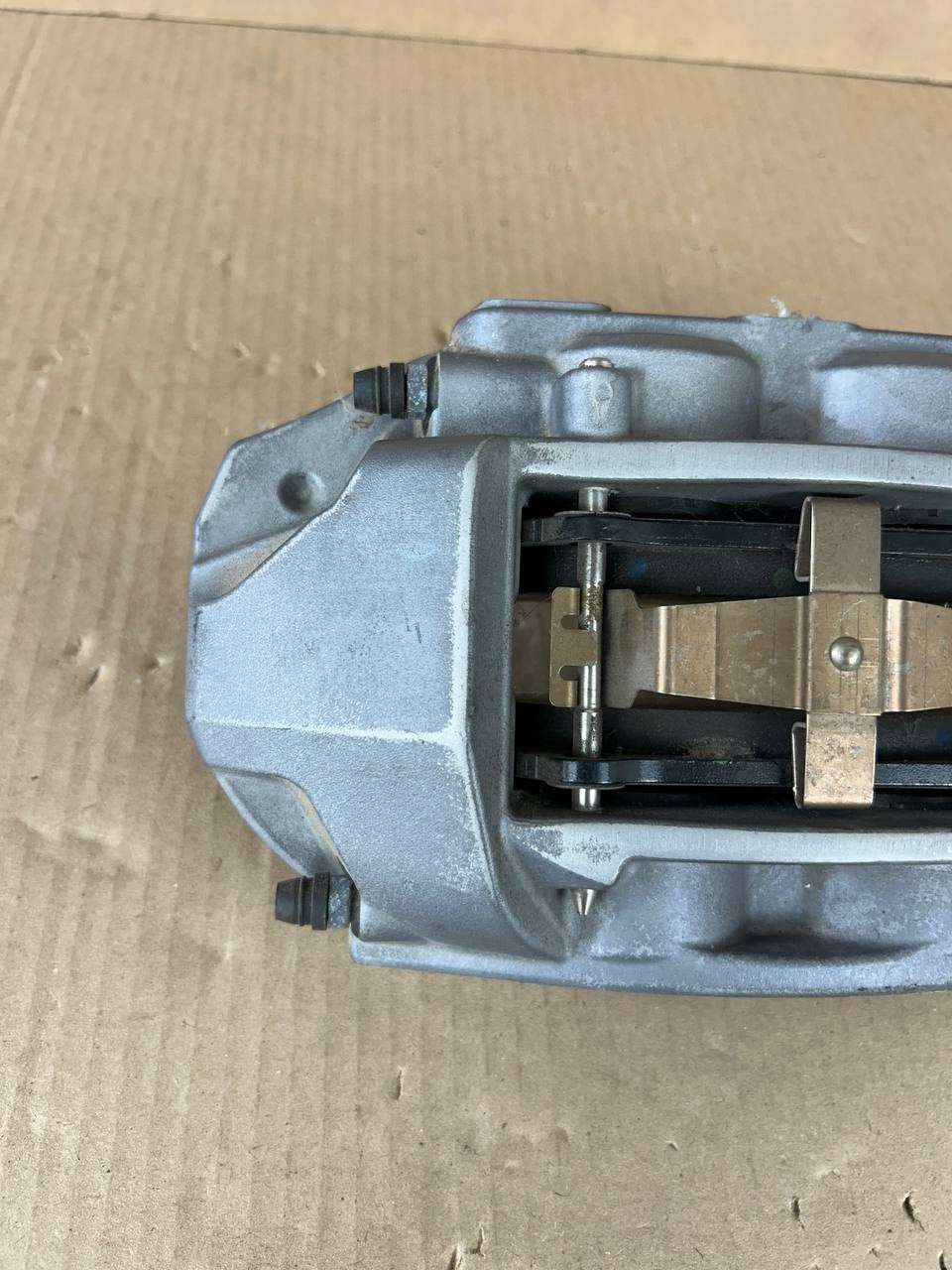 ✅2017-2023 Tesla Model 3 Front Left Caliper 1044621-00-E