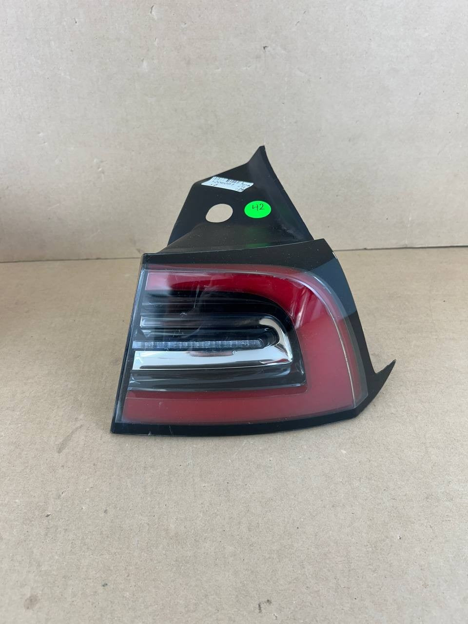 ✅ 17-23 Tesla Model 3 LED Taillight 3 Pin LH Side Outer Lamp OEM 1077398 /chip