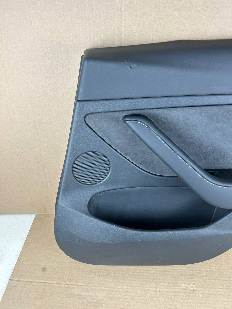 ✅21-23 Tesla Model 3 Rear Passenger Side Door Panel Trim Card Right 1608618-00-A