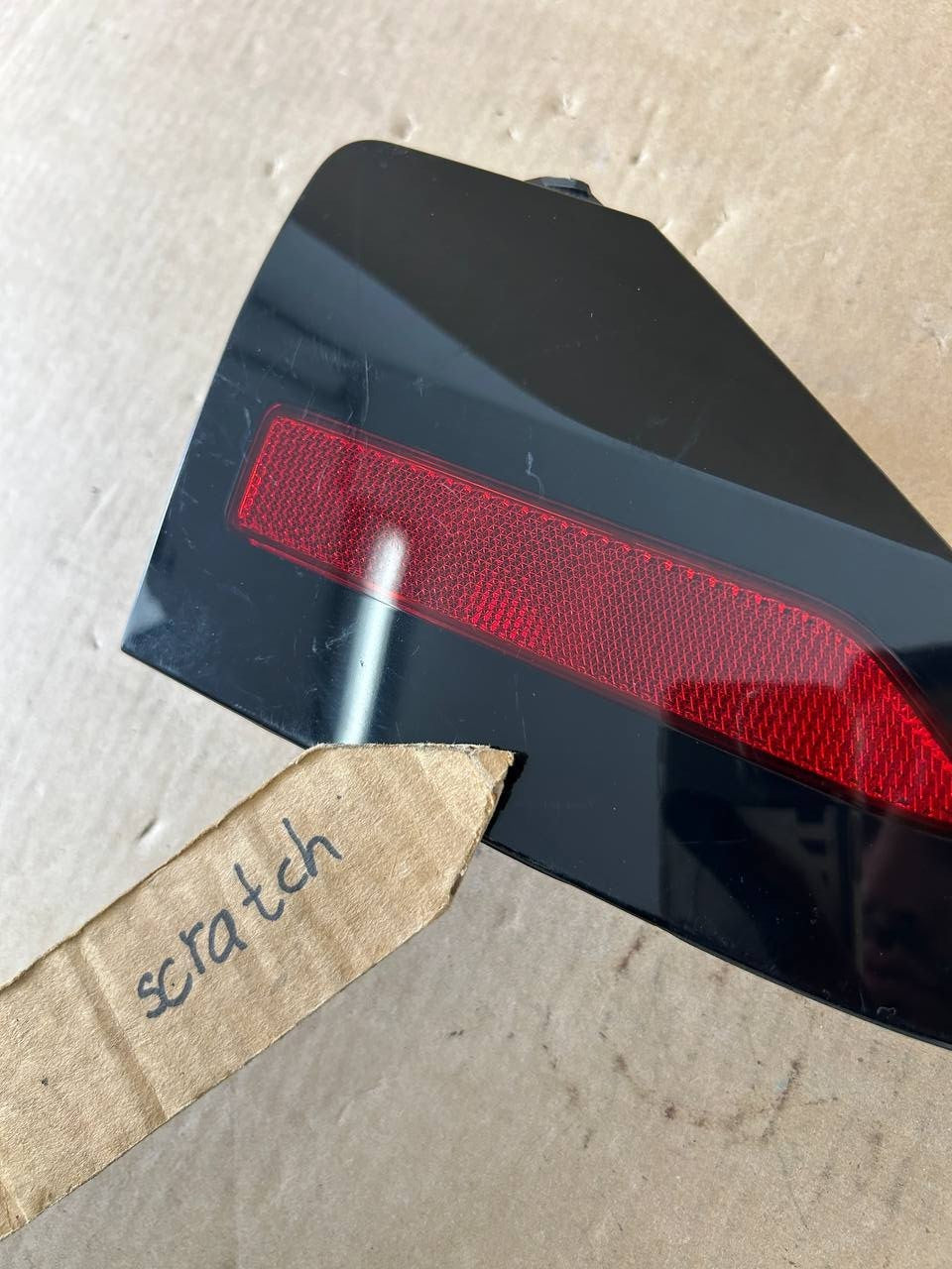 ✅ 2021+ Tesla Model X Plaid rear right RH Passenger Reflector 1564390-00-D
