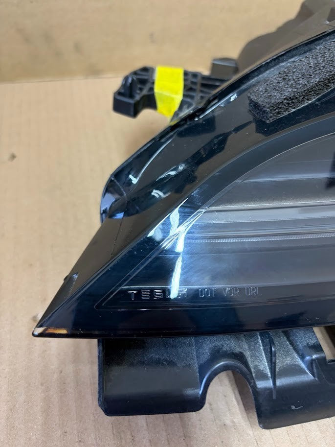 ✅ 24-26 Tesla Model 3 Highland Left Side Headlight 1694086-00-I /broken tab