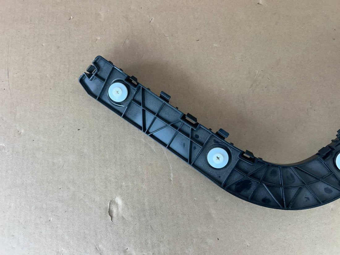 ✅20-23 Tesla Model Y MY Rear Bumper Right Passenger Retainer Bracket 1494037-00A