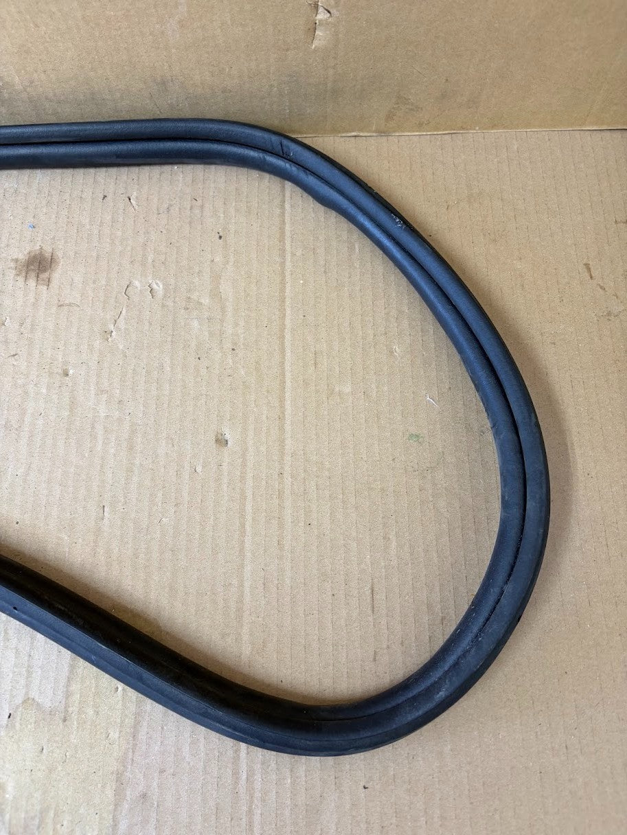 ✅ 2017-2023 Tesla Model 3 Body Rear Liftgate Trunk Rubber Seal 1091069