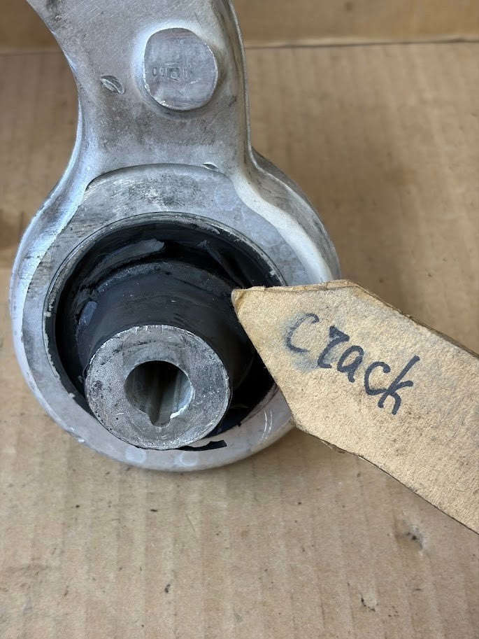 ✅ 22+ Rivian R1S/R1T Front Right Lower Control Arm PT00415636-B /cracked bushing