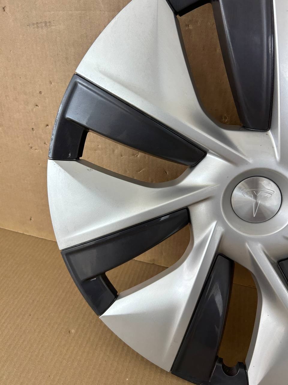 ✅ Tesla Model Y/3 Gemini Wheel Cover Hubcap 19" 1044235-00-C