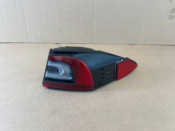 ✅ 12-22 Model S Rear Passenger Taillight LED Outer Tail Lamp Right 6005919-00-D