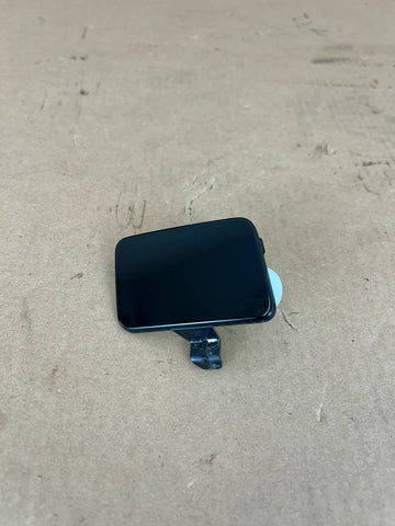 ✅ 2021-2023 Tesla Model S Rear Bumper Tow Hook Cover 1565572-00-C /broken