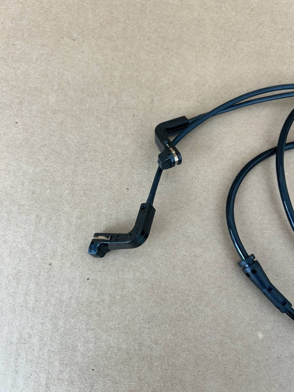 ✅ NEW!BMW 528i 528i Front 34356789492 + Rear 34356789493 Brake Pad Wear Sensors