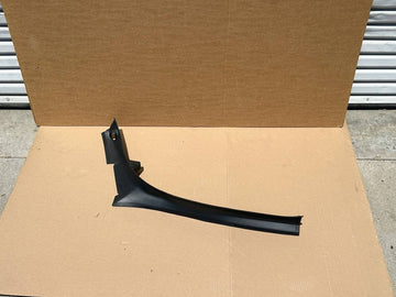 ✅2016-2020 Tesla Model X Liftgate Trough Trim Right 1047321-00-E
