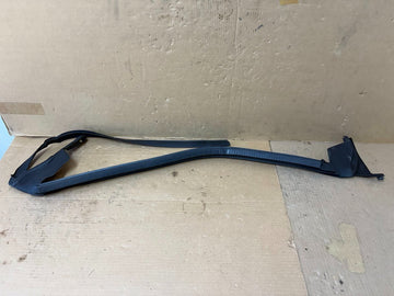✅16-26 Tesla Model X  Inner Belt Door Window Seal Left Front 1472044-00-A