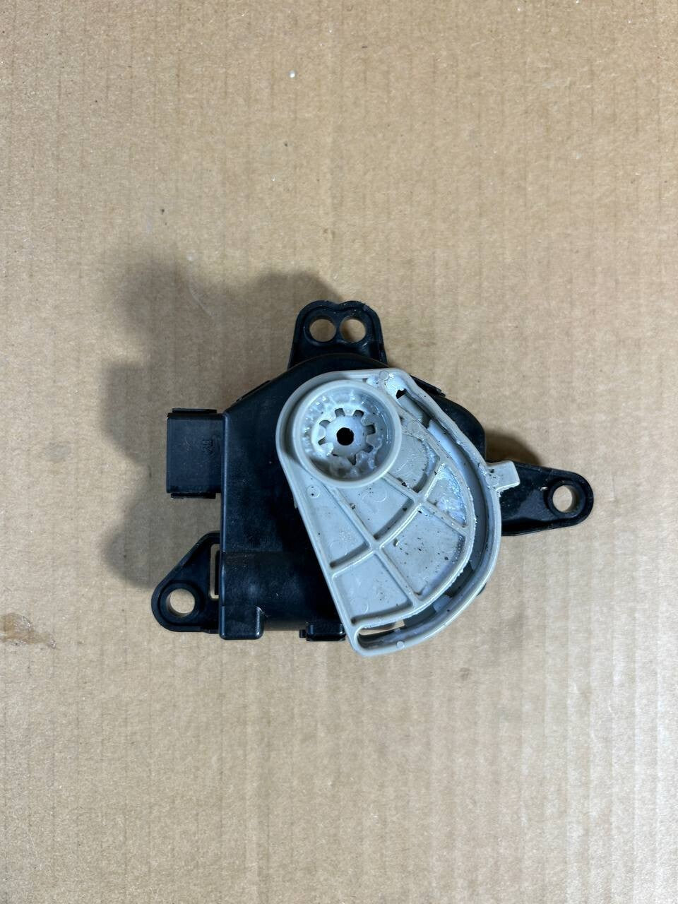 ✅ 17-20 Tesla S A/C Heater Flap Servo Motor Actuator Blend HVCC D267-AP9BA02