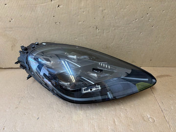 ✅19-22 Porsche Cayenne RH Passenger LED Headlight 9Y0.941.104.C /damaged