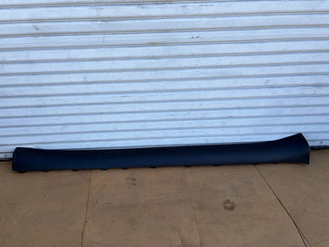 ✅25-26 Tesla Model Y Juniper Left Driver Side Rocker Panel 1921726-00-B/scratch