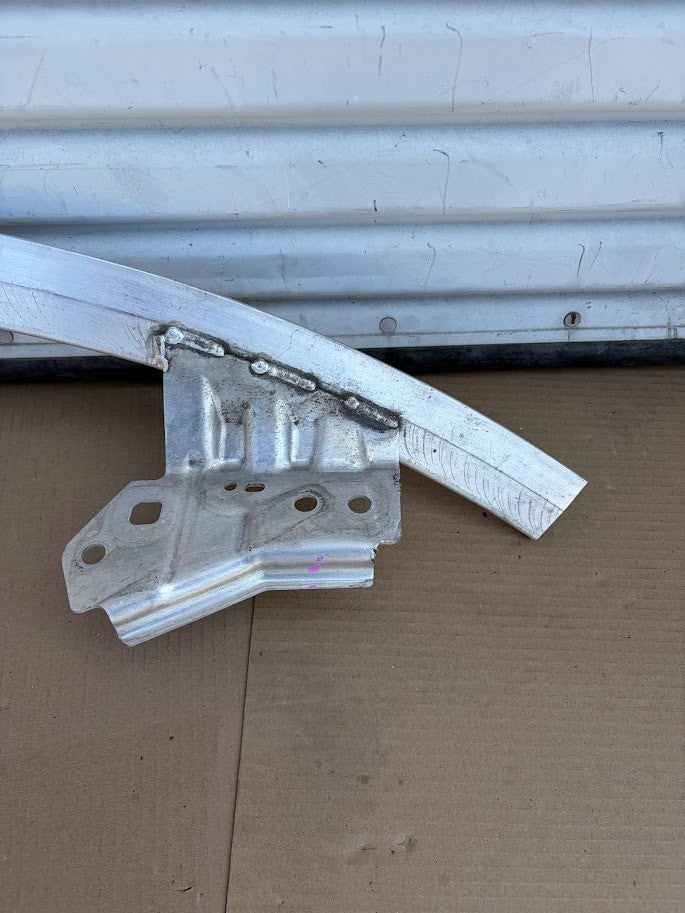 ✅ 17-23 Model 3 Front Bumper Reinforcement Impact Bar Ankle Catcher 1084894-99-A