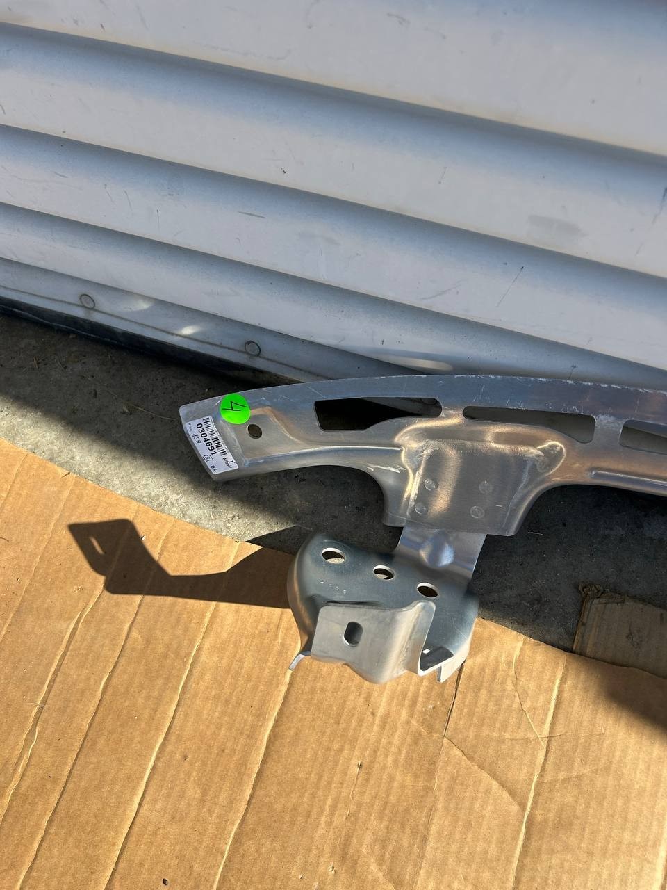 ✅ NEW! Tesla Model Y 2020 Front Bumper Reinforcement Lower 1505433