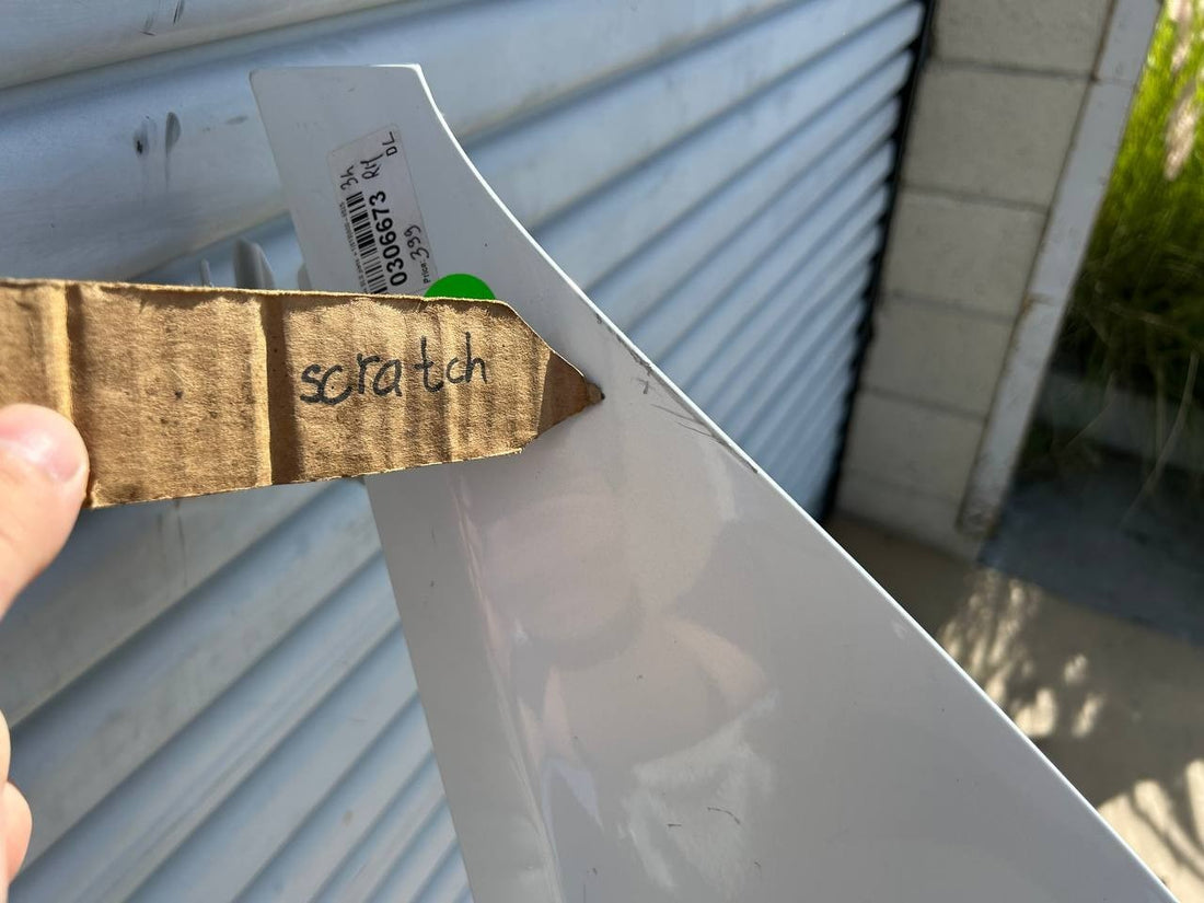 ✅ 2024-2025 Tesla Model 3 Front Right Side Fender White w/scratches